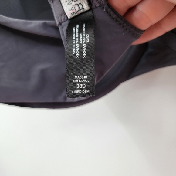 Victoria's Secret Body by Victoria Ipex Bra 38D - Picture 5 of 6